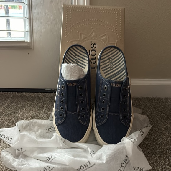Taos EZSoul Blue Wash Canvas - Picture 2 of 2